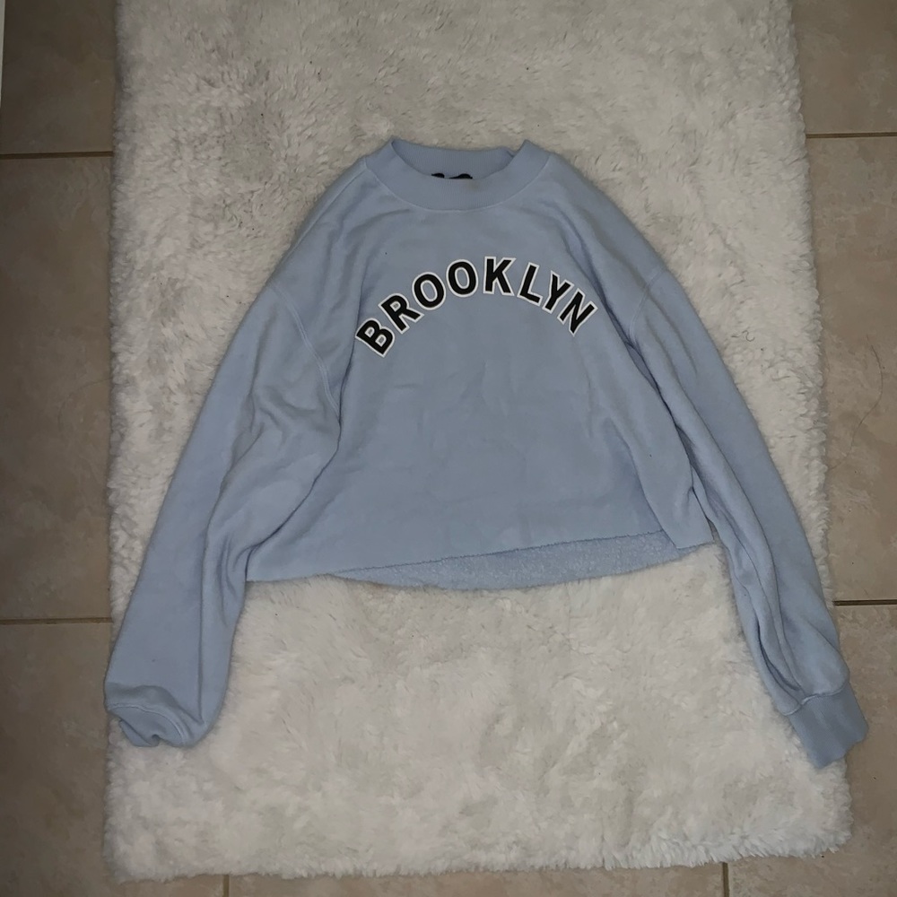 Blue long sleeve crop top